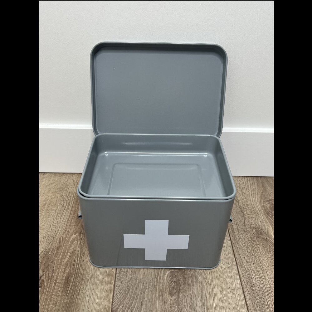 First Aid Box - Picture 6 of 11